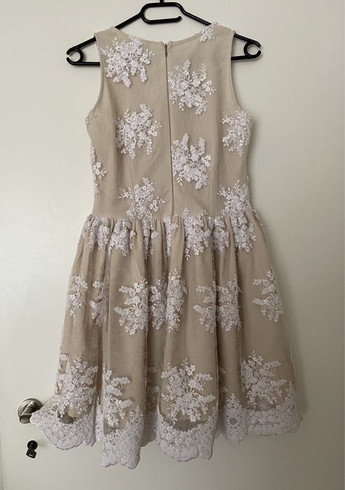 Sukienka z koronką EMO, rozmiar M 38