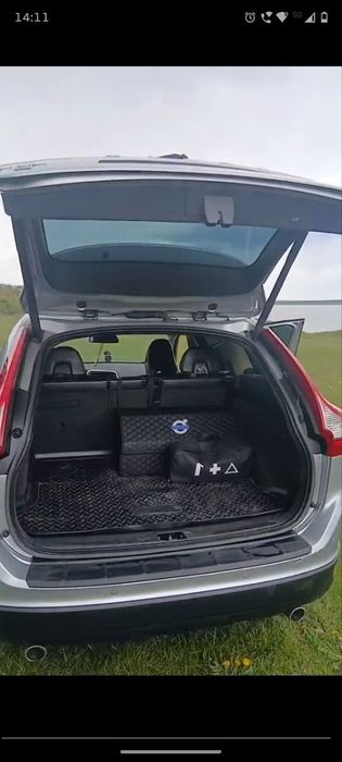 Volvo xc60 2011 полностью обслужено.