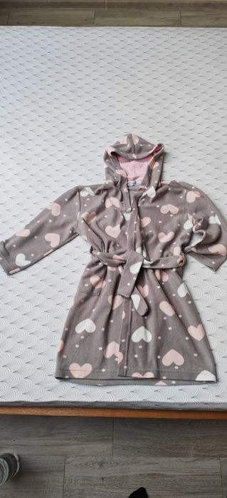 Szlafrok dziewczęcy dziecięcy 140 cm 9 lat