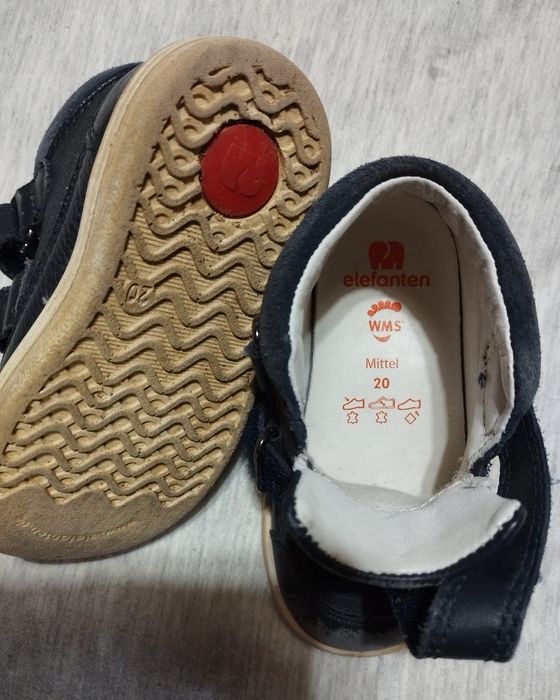 Набір дитячого  взуття для дівчаток б/у