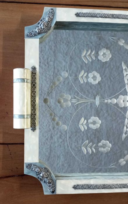 Antigo tabuleiro Art Déco