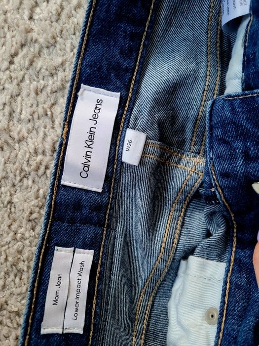 Calvin Klein mom jeans 26 XS/S