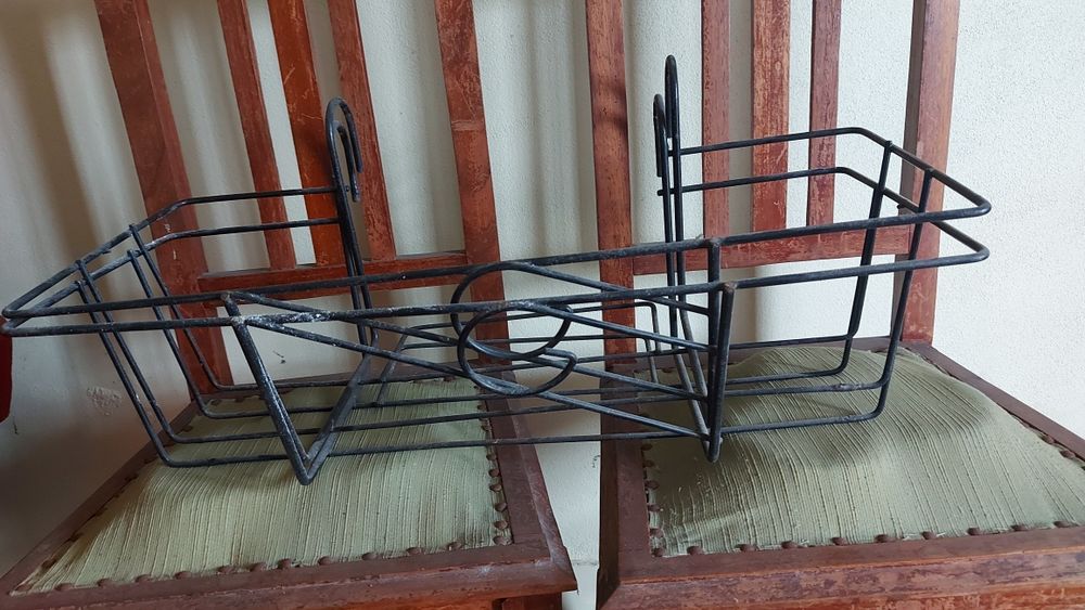 2 armações para vasos