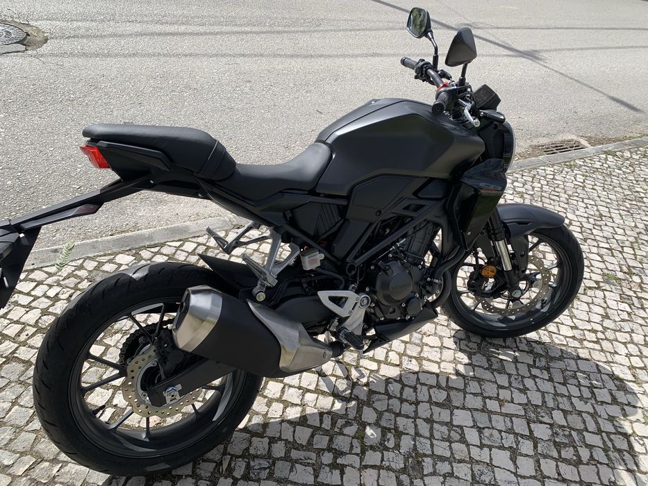 Honda CB300R  2025