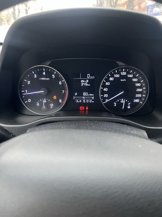 hyundai elantra 2018 року