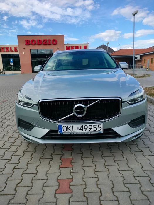 Volvo XC 60 Do sprzedania Volvo XC 60 T5 w wersji Momentum PRO, plus dad. pakiety