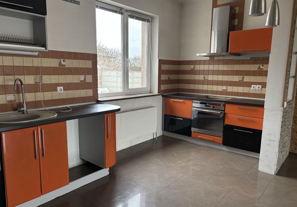 Будинок на Антоновича!