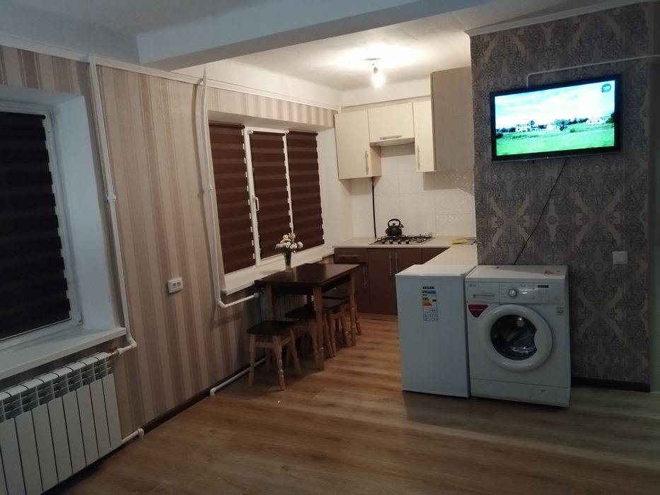 Канів. 1кімн. студія 4 спальних місця 2+2