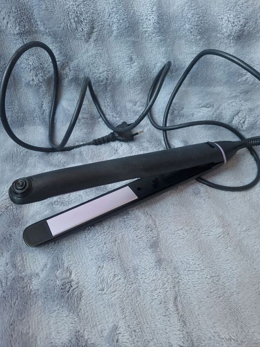 Вирівнювач для волосся Philips BHS674/00