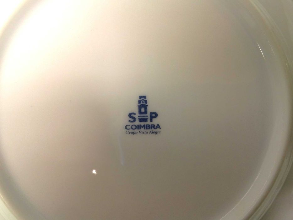 Pratos de cerâmica da marca SP Coimbra – Grupo Vista Alegre