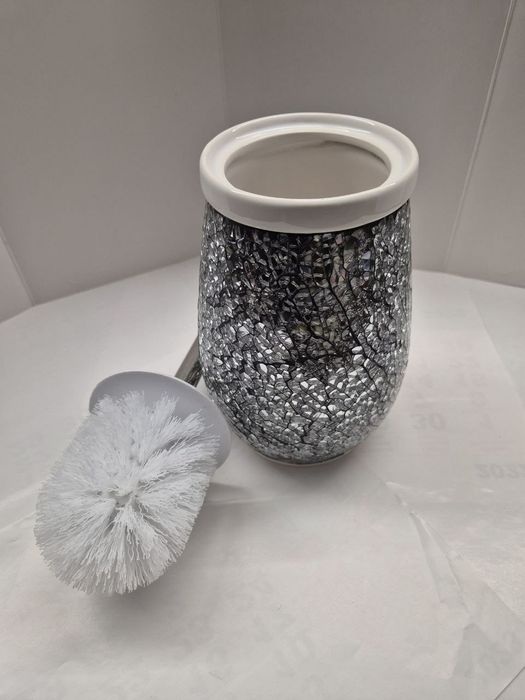 Ершик для ванной комнаты