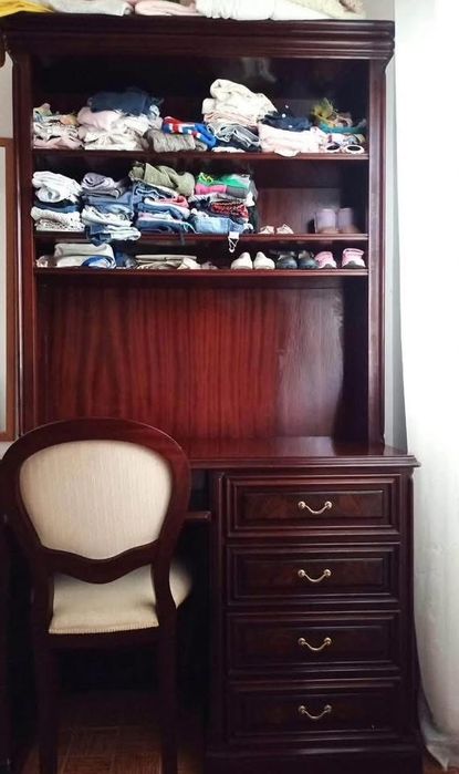Vendo comoda, secretaria+estante e berço