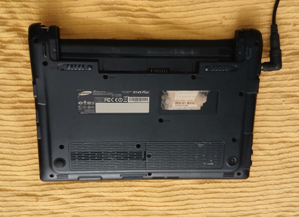 Portatil Mini Samsung N145 Plus só Acende a Bord sem Bateria para peça