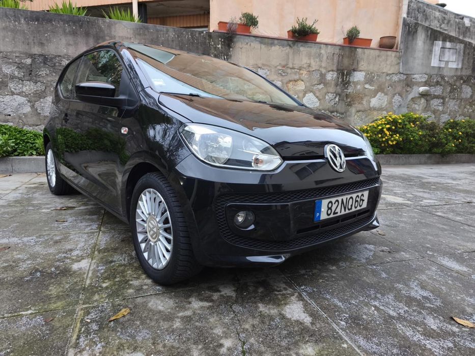 VW UP 1.0TSI 2013 Ramalde • OLX.pt