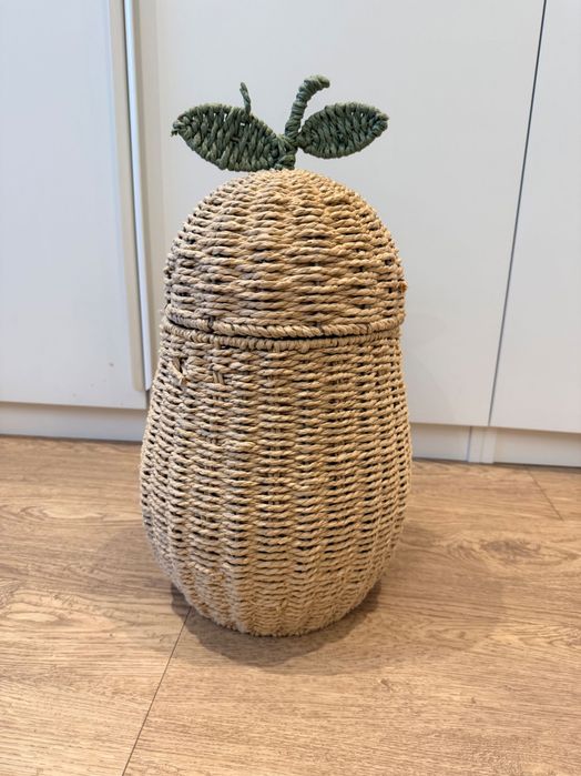 Escada Toalheiro Metal Verde + Cesto em Natural Quarto de Criança