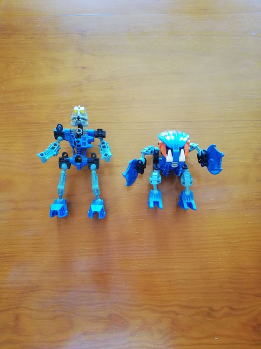 Lego Bionicle a 6€ cada um