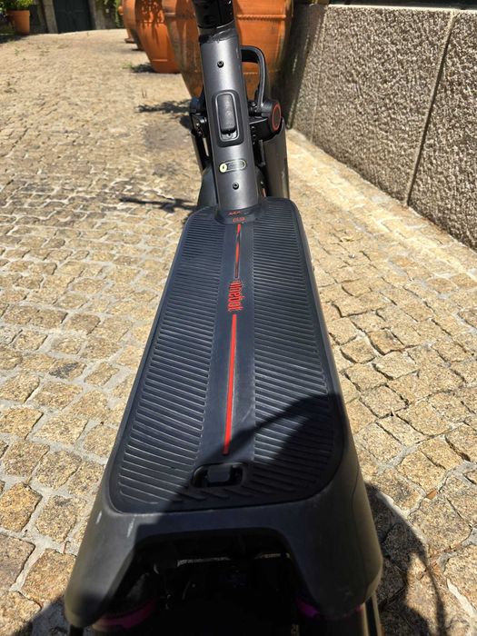 Trotinete Electric Scooter Segway Max G3