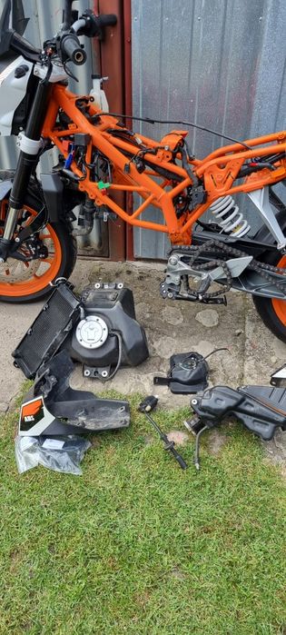 Części Ktm Duke 125/390