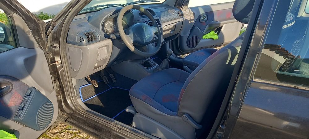 Renault Clio II 1.9 Diesel ano 2000