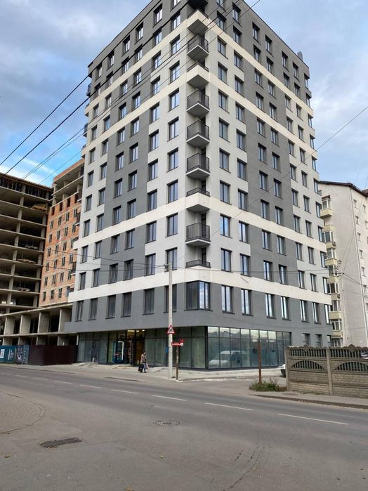 2 квартира-студія /  Целевича / Франківськ