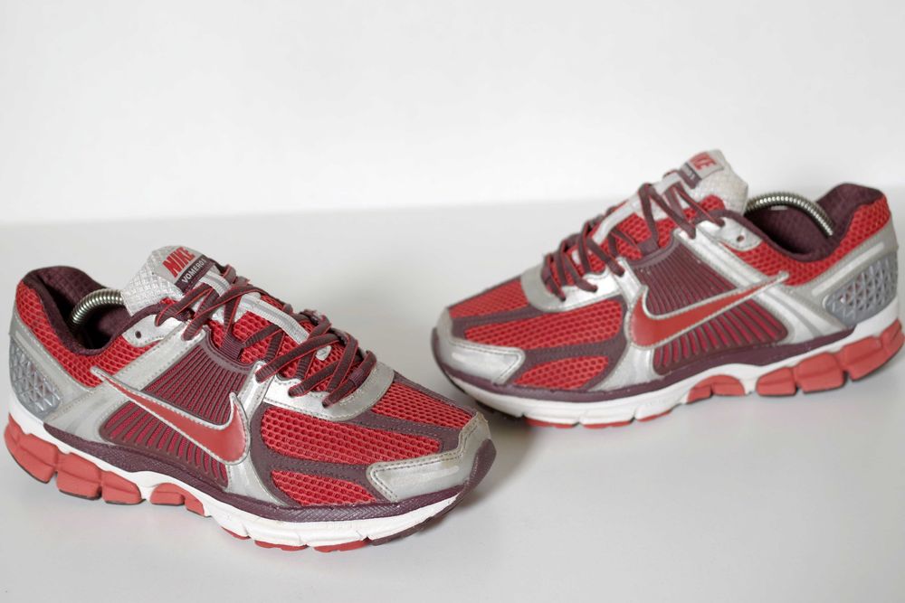Кросівки Nike Zoom Vomero 5 39 розмір оригінал ідеальний стан