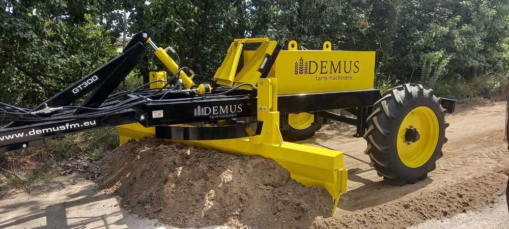 Грейдер причіпний