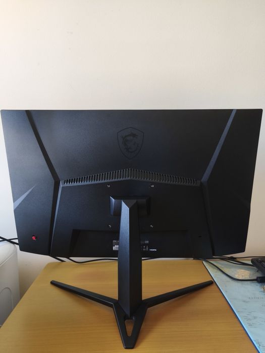 Monitor MSI Curvo 27 1440p