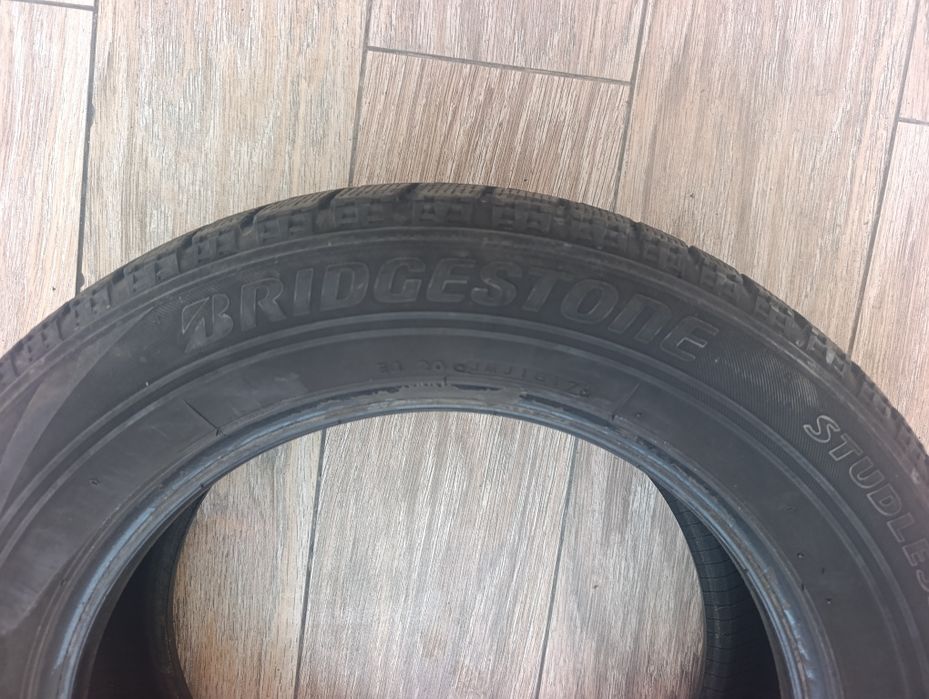 Зимові шини 205/60 r16