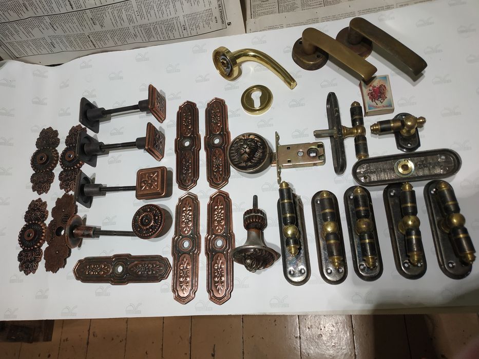 Ручка дверная. Алюминиевая.