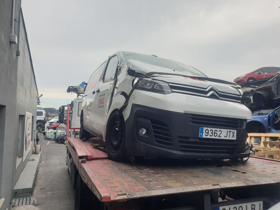 Manga De Eixo Traseira Esquerda Citroen Jumpy