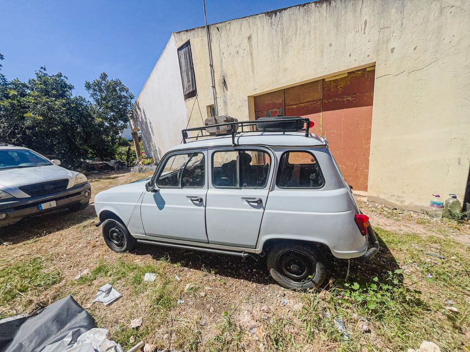 Renault 4L 1987 | Estilo aventureiro, cheia de carácter e pronta para nova vida