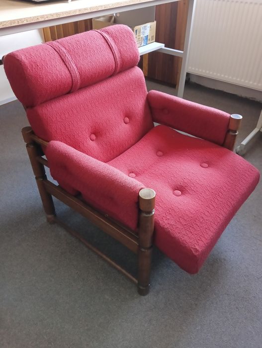 Stare fotele Radowsko 6szt plus dwa stoły