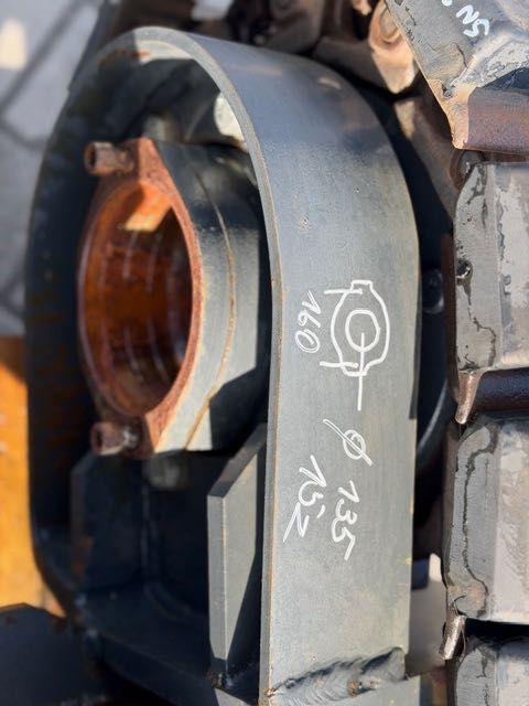 podwozie do wiertnicy 4-5 ton waga 760 kg używane brak silników hydraulicznych