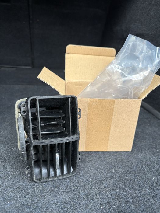 Дефлектор воздуховод подлокотника для vw гольф