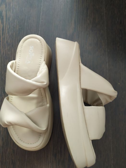 Сабо жіночі 38 розмір