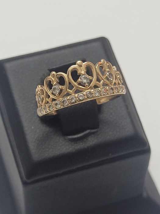 Золота каблучка 585 проби.