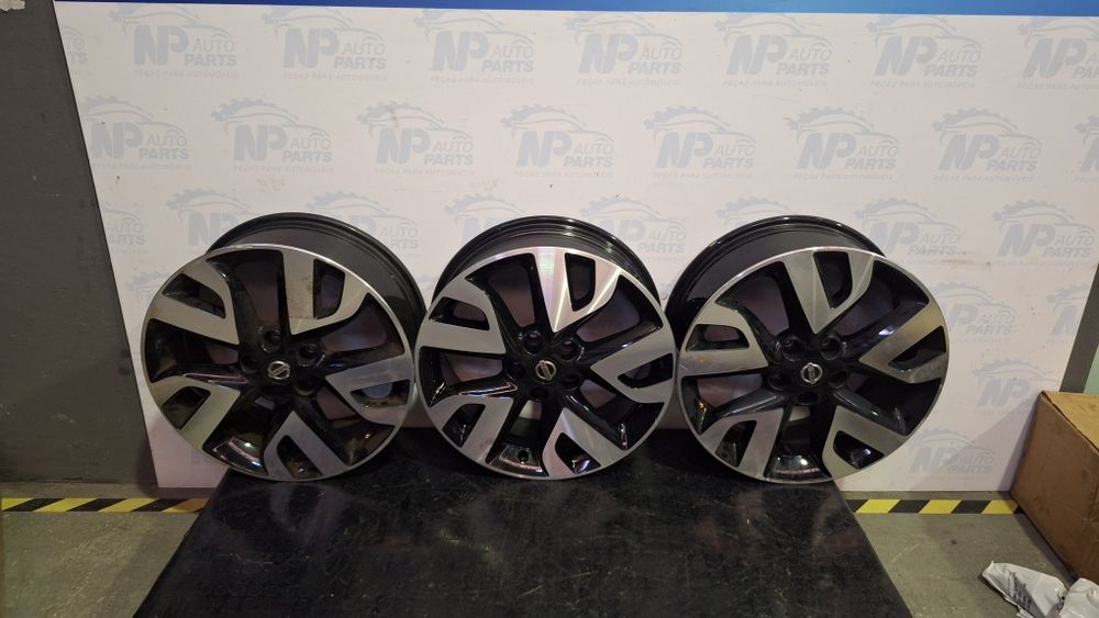 3 jantes 18 Nissan Juke