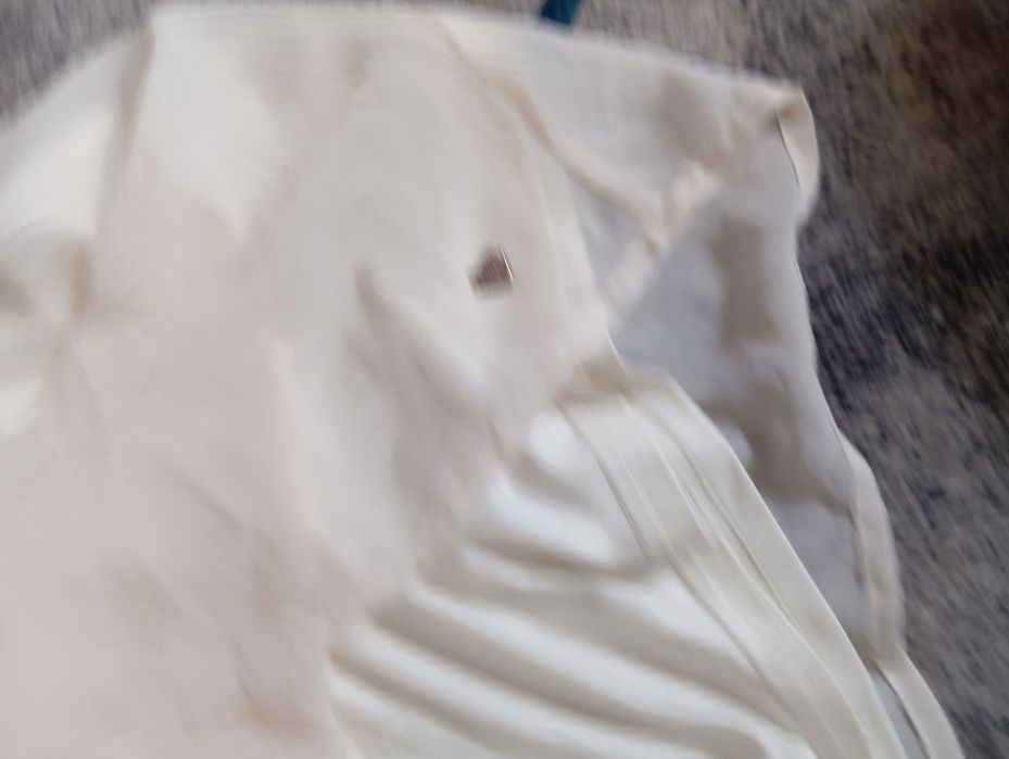 Sukienka jak nowa ecru,36/40zł, śliczna