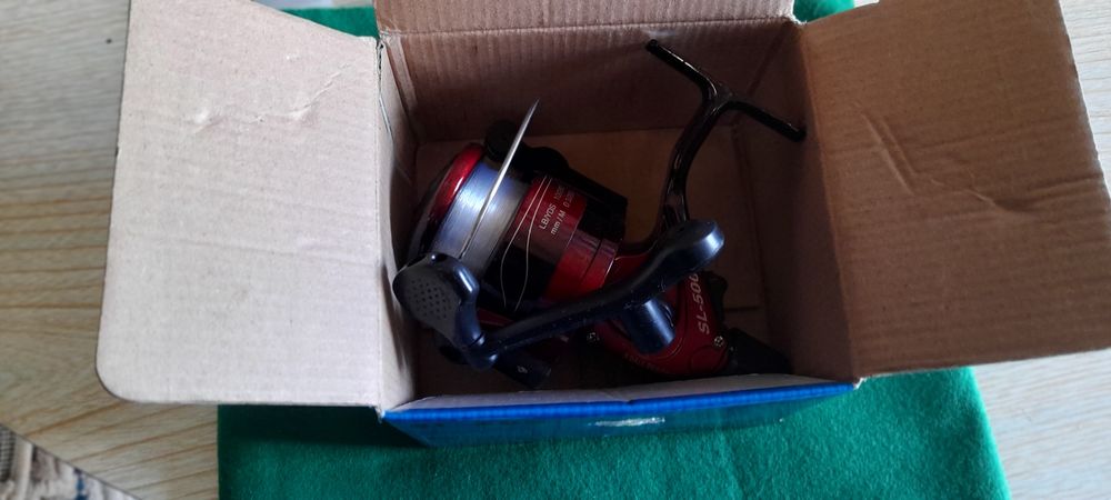 Carreto pesca novo em caixa