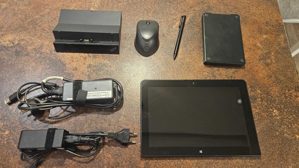 Tablet Lenovo ThinkPad 10 2nd Gen Win 11 Intel 4GB bateria <3h duży zestaw