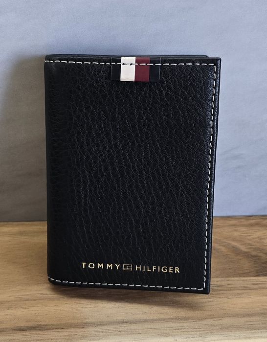 Oryginalny portfel męski ze skóry Tommy Hilfiger