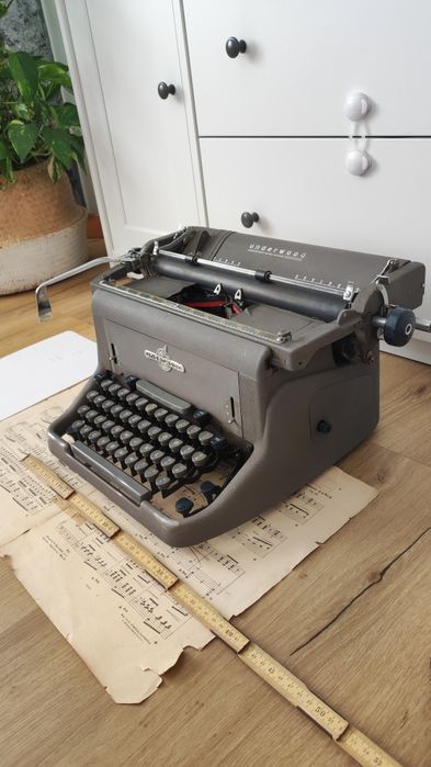 UNDERWOOD SX Máquina de escrever antiga