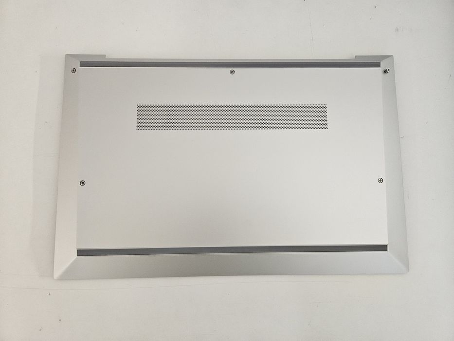 BASE ENCLOSURE P/ELITEBOOK 840 G7 bottom cover PN: M07095.001