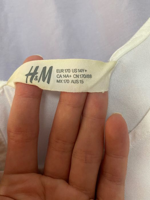 Біла футболка з воланами H&M розмір S-M