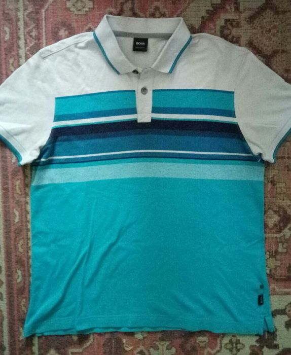 Продам поло футболку Hugo Boss