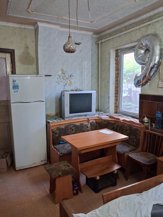 Продам цегляний будинок в Дергачах, район вокзалу. Сертифікат так.