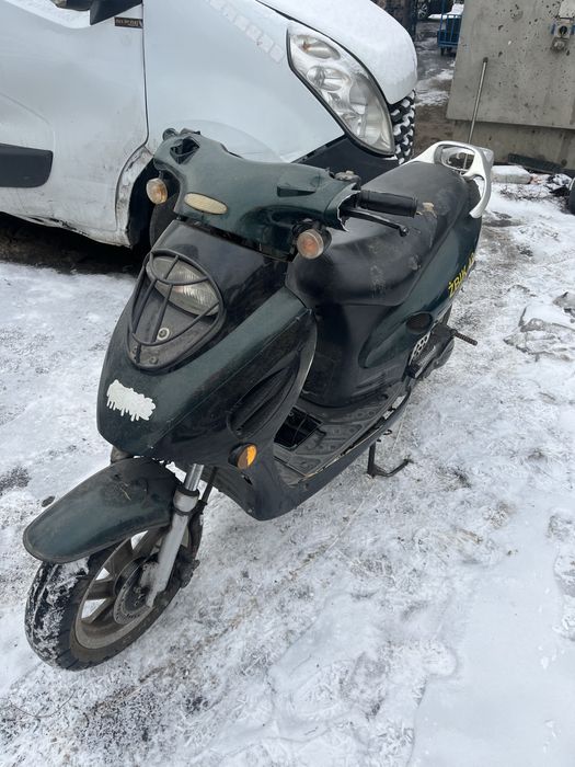 Skuter Moto-Zeta cały na części