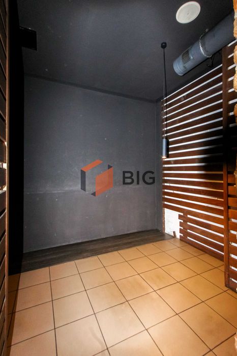 Здається в оренду торгове комерційне приміщення прохідна локація Луцьк