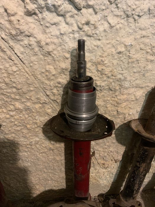 Різьбовий стакан койловер