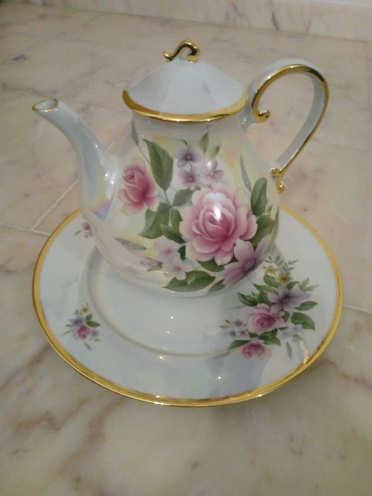 Bule com tampa e prato, pintado à mão - T.Limoges, marca Decoporce